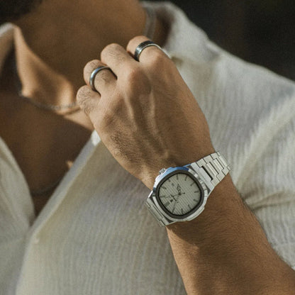 Relógio Prateado Luxotrix