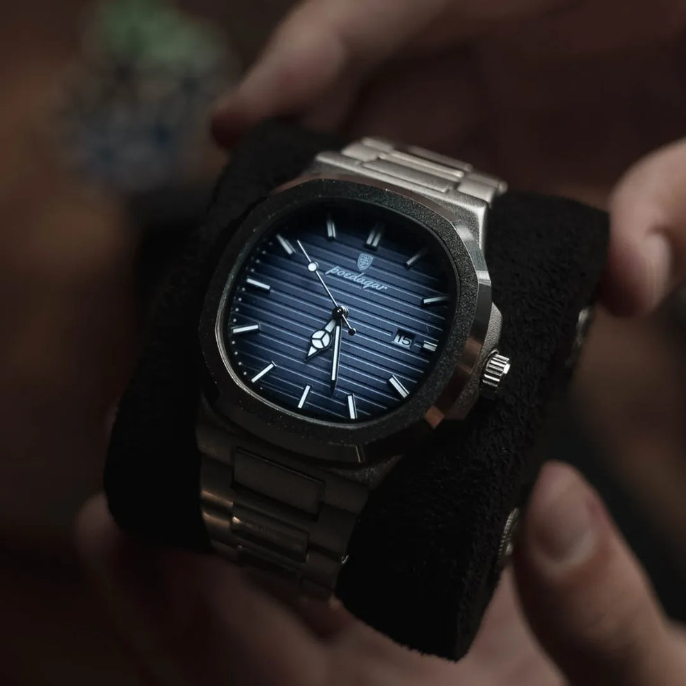 Relógio Prateado Luxotrix